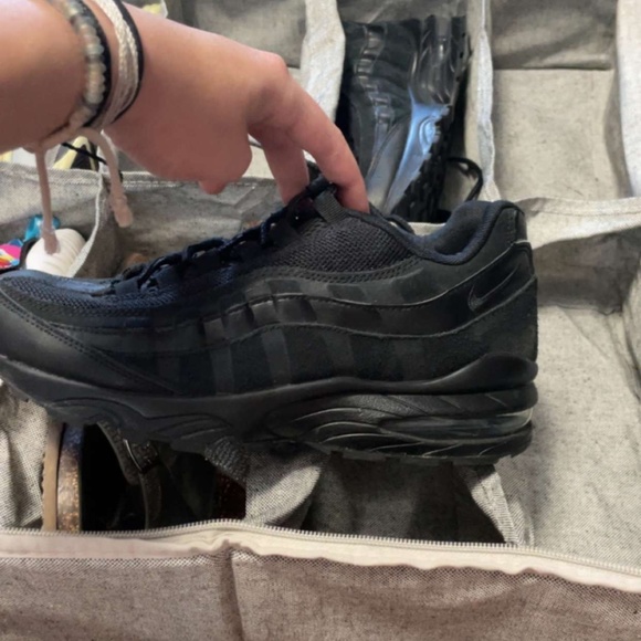 Nike Climax - Picture 1 of 3